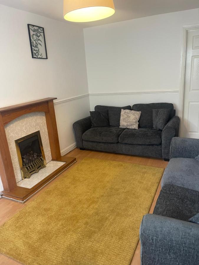 House Number 12 Sleeps Up To 4 With Smart Tvs In Every Room Wellington  Exterior photo